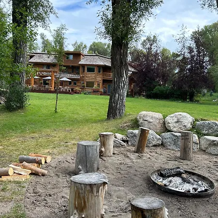 Bentwood Inn-2